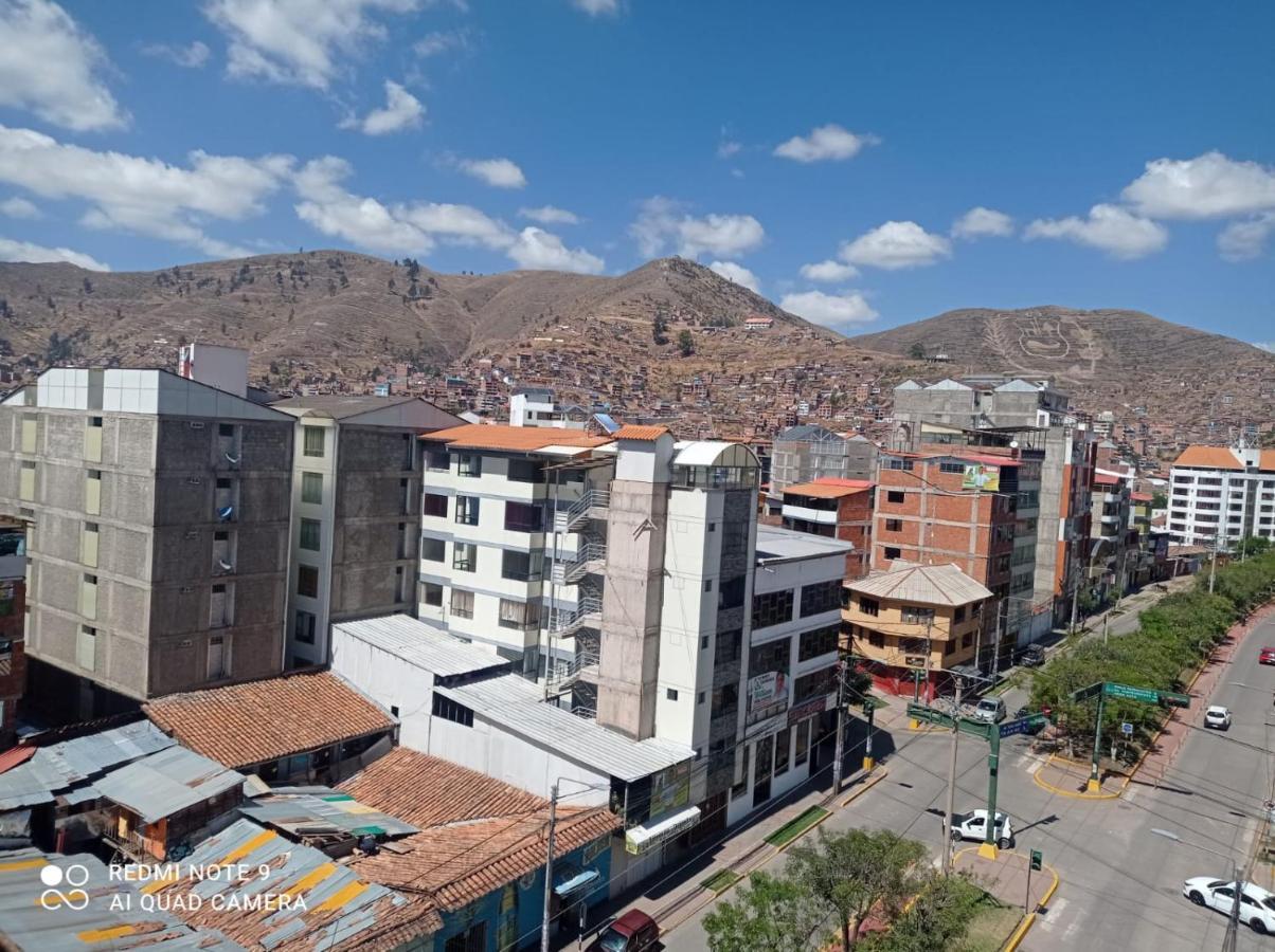 Residencial Quiñones Apartahotel *